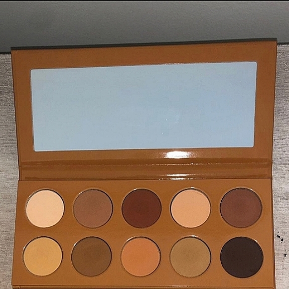 KKW Beauty Matte Honey Eyeshadow Palette - Picture 9 of 11